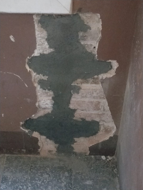 Consolidació estructural, instal·lació d’ascensor i restauració de vestíbul d’edifici carrer Viladomat per CEB Arquitectes