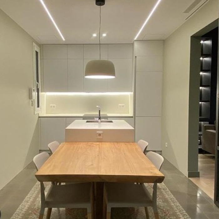 Reforma interior d’habitatge al carrer Consell de Cent 2 Reforma interior d’habitatge al carrer Consell de Cent per CEB Arquitectes